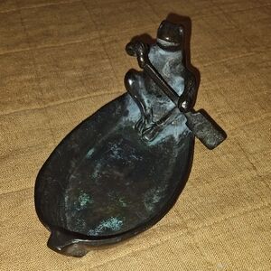 SPI Designer Solid Brass Metal Frog In Row Boat Garden Sculpture Planter Dish